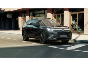 Volkswagen Tiguan R-Line BlackStyle,HD-Matrix,Sound,WKR,HuD Bild 4