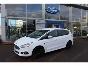 Ford S-Max TITANIUM AUTOMATIK, NAVI, PDC, BEH. WSS  SITZE, L