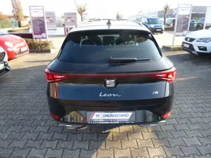 SEAT Leon Sportstourer FR 2.0 TDI DSG + Panorama Bild 5