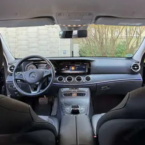 Mercedes-Benz E 350 350e 9G-TRONIC AMG Line