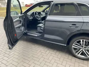 Audi Q5 Q5 Hybrid 55 TFSI e quattro S tronic Bild 4