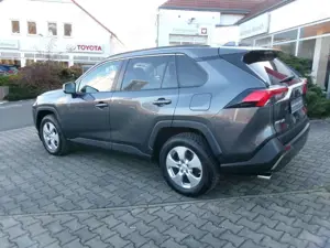 Toyota RAV 4 2.5 4x2 Hybrid Club Bild 3
