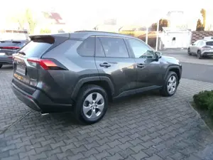 Toyota RAV 4 2.5 4x2 Hybrid Club Bild 4