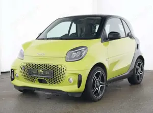 smart forTwo EQ coupe prime EXCLUSIVE:FÜR COOLE SOCKEN