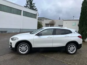 BMW X2 X2 sDrive18d  Aut. Head-Up M-Leuchten Bild 2