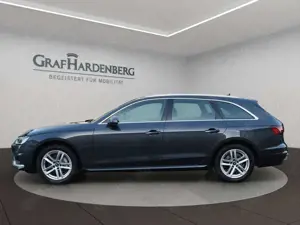 Audi A4 Avant 40 TDI qu. S tronic advanced Panorama Bild 2
