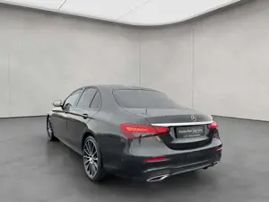 Mercedes-Benz E 300 E-Klasse Bild 3