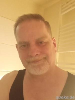 Letzter Versuch. Suche hier Devote Frauen aus Magdeburg. Bin 60 Jahre jung Raucher und Magdeburger 