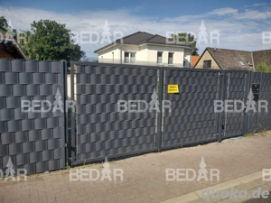 Doppelstabmattenzaun mit Sichtschutzstreifen | Sichtschutzzaun | Stabmattenzaun 2D mit Sichtschutz Bild 2