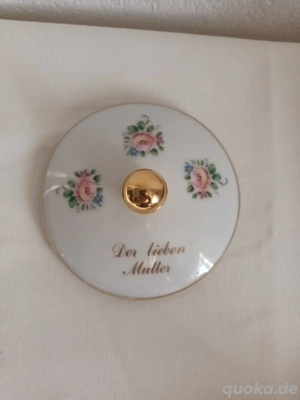Porzellan Deckel, Blume der lieben Mutter  Goldrand. Gesamtdurchm
