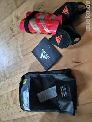 Schienbeinschoner Adidas S 140-160 cm NEU