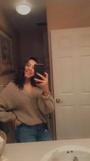 Camshow Av und Squierting Cam2cam mit jung frau