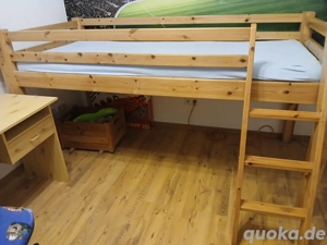 Kinderbett Hochbett mit Stoffvorhang (Burg) für den unteren Teil