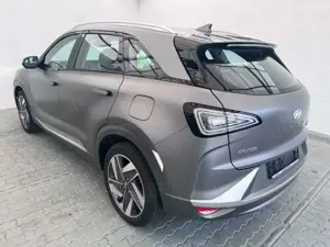 Hyundai NEXO Prime Paket Glasscchiebedach Navi Digitales Cockpi Bild 4