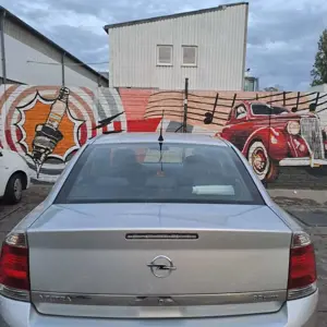 Opel Vectra 2.2 Automatik Cosmo mit  tüv  bis  01.08.2026