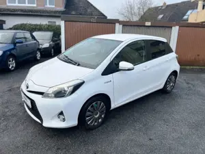 Toyota Yaris Hybrid Edit 2014*Navi*RFK*gepfl*Lieferung*