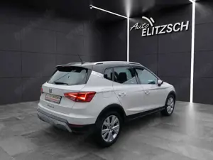 SEAT Arona TSI Xperience DSG LED AHK GRA PDC SH LM Bild 5