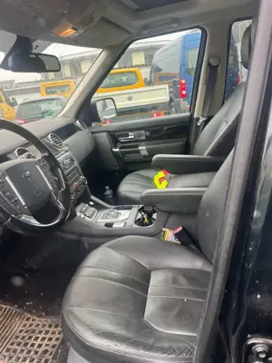 Land Rover Discovery SDV6 HSE 3.0 7 Sitzer Bild 3