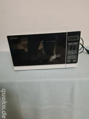 SHARP Mikrowelle Neuwertig