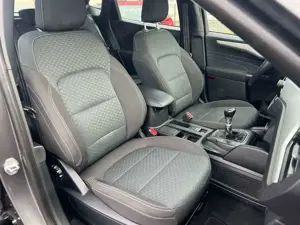 Ford Kuga 1,5 Ecoboost Cool  Connect FINANZIERUNG Bild 5