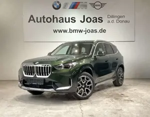 BMW X1 sDrive20i  AHK, Head-Up Display, Panorama Glasdach