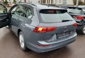 Volkswagen Golf Variant Life Bild 4