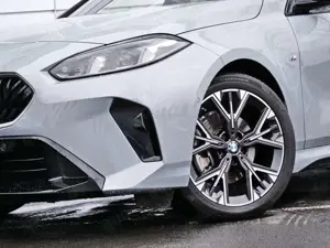 BMW 120 i  M SPORT | AUTOMATIK | PANORAMA | LED | Bild 3