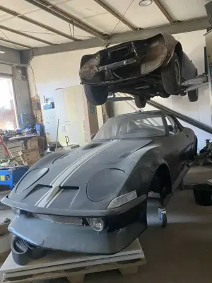 Opel GT 2 mal Opel Gt AL  Plus Hebebühne