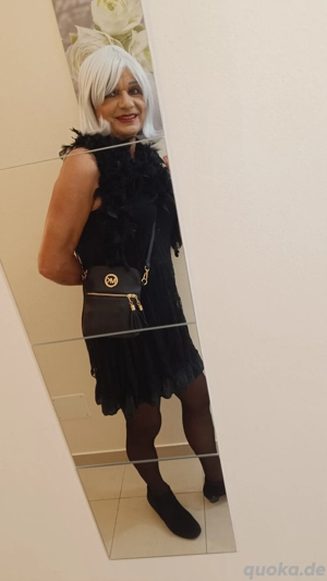 Begleitung für Karnevalsparty gesucht