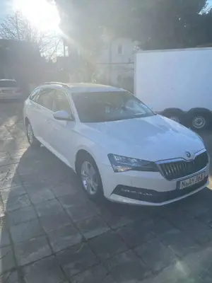 Skoda Superb Combi 2.0 TDI DSG Ambition