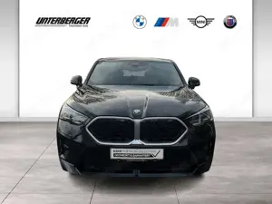 BMW X2 xDrive20d M Sportpaket DAB Parkassistent AHK Bild 2