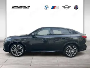 BMW X2 xDrive20d M Sportpaket DAB Parkassistent AHK Bild 3