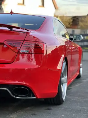 Audi RS5 4.2 V8|Quattro|Schalensitze|Exclusive Bild 4