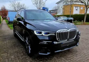 BMW X7 X7 xDrive30d Bild 2