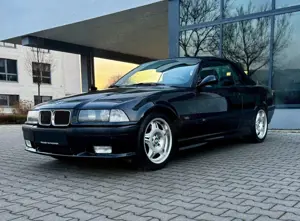 BMW M3 Cabrio*SCHALTER*HARDTOP*DEUTSCH*ALL BLACK*TOP