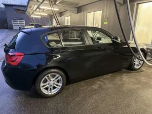 BMW 118 118i Aut. Advantage Bild 4