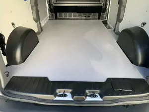 Volkswagen T7 Transporter T7 Kasten LR lang 125 kW Kamera Flügeltür LED AppC Bild 4