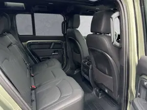 Land Rover Defender 110 D300 X-Dynamic SE *2,99%* Bild 5