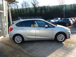 BMW 218 Aut., Navi, LED, RFK, DAB uvm Bild 2