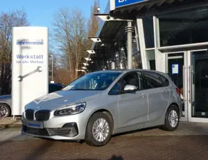 BMW 218 Aut., Navi, LED, RFK, DAB uvm Bild 5