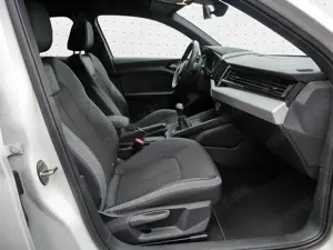 Audi A1 30 TFSI S line *LED*EPH+*SHZ*Klima* Bild 4