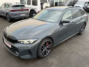 BMW 320 d xDrive M Sport /PANO/LEDER/KAMERA/KLIMA