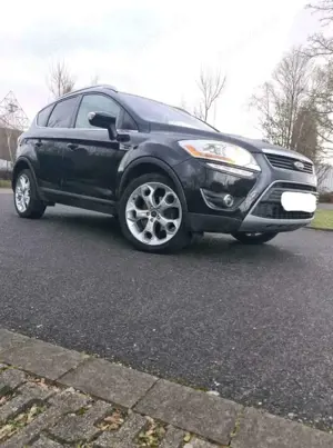 Ford Kuga S 2.0 TDCi 4x4 Plus Editionsmodell