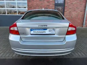 Volvo S80 2.4 D5 AUT, LEDER,SITZH,AHK,SEHR GEPFLEGT Bild 5