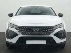 Peugeot 408 Allure Business HYBRID 145 e-DSC6 Bild 3