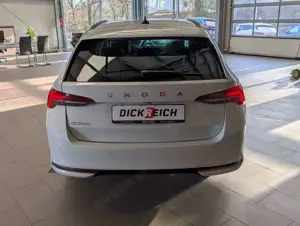 Skoda Octavia 1.5 TSI mHEV DSG ACC Style-Paket AHK 17" Bild 4