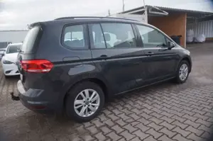 Volkswagen Touran Comfort*AUTM*AHK*NAVi*SHZG*FRONT-ASIS*PDC