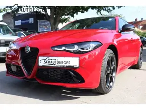 Alfa Romeo Giulia Intensa Q4 2.0 Turbo 16V EU6e AD Panorama Navi Led