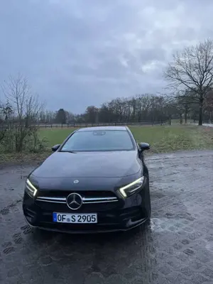 Mercedes-Benz A 35 AMG 4Matic Speedshift DCT 7G