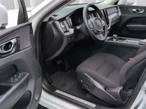 Volvo XC60 Momentum Pro B4*Geartr LED R-Kam Navi Tempo Bild 5